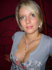 romantic female looking for guy in Pleasant Mills, Indiana